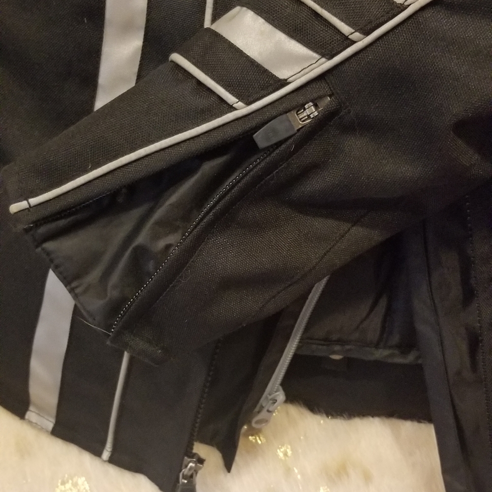 Harley Davidson Riding Jacket - Picture 13 of 16